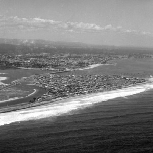 Aerial view over Main Beach 1968 Bob Avery photographer
