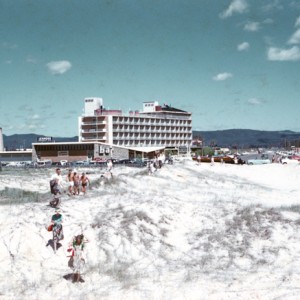 Lennons Hotel circa 1960s by G A Black, City of Gold Coast Local Studies Library