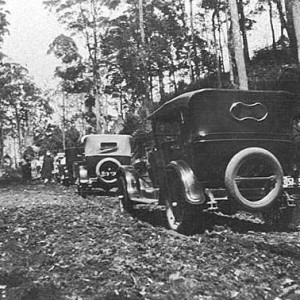 Vehicles on the Springbrook road on the day of official opening, Queensland, 1926 Photographer unknown