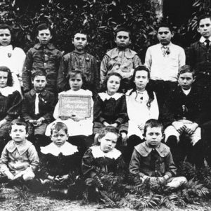 Students from Advancetown State School, 1910. Photographer unknown