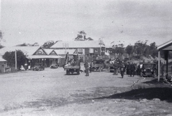 Arrival of banana settlers at the Mudgeeraba Railway Station circa 1920s Photographer unknown