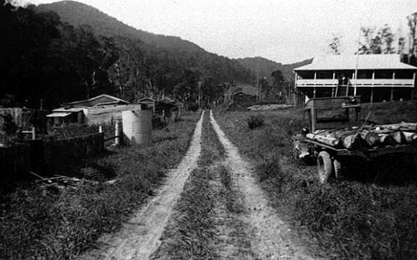 Track into Austinville circa 1930s Photographer unknown