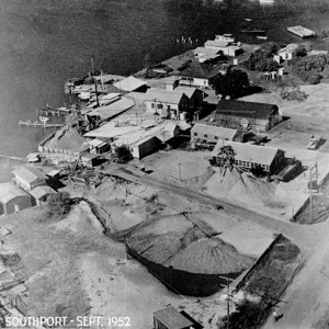 Mineral Deposits Limited sand mining plant on Brighton Parade circa 1952 Jim Yuke photographer