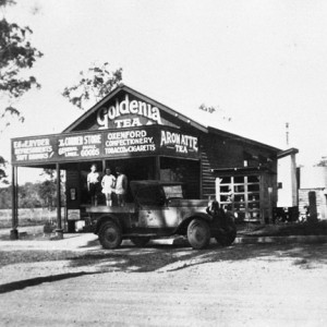 The Corner Store Oxenford, circa 1937. Photographer Harry Ryder