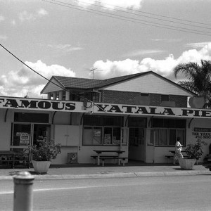 Yatala Pie Shop 1993 Albert Shire Council photographer